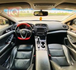 Nissan Maxima
